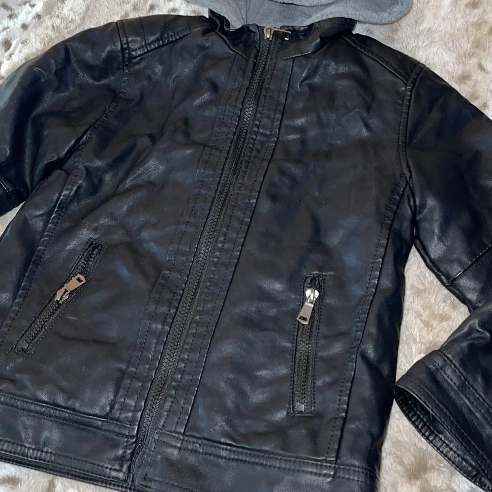HPI Platinum Leather Hoodie Jacket Size 5/6